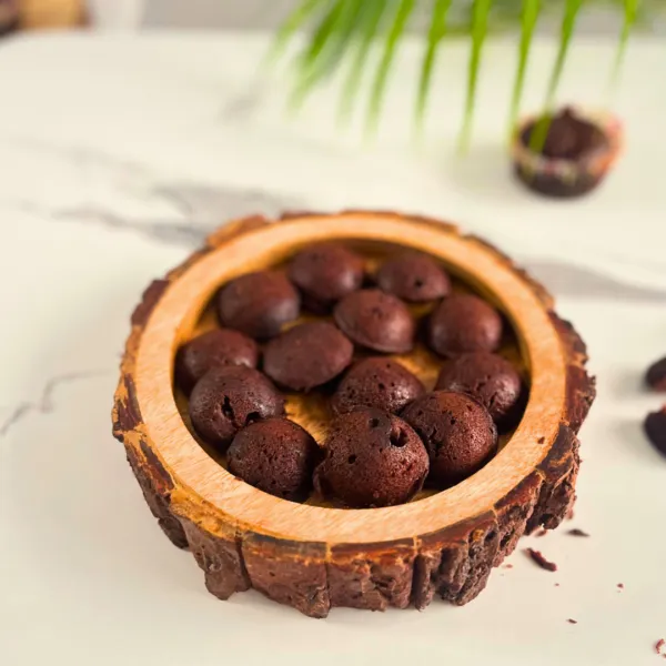 Bark_Wood_Rustic_Round_Serving_Tray_With_Raised_Sides