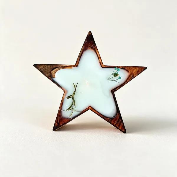 Wood_Soy_Wax_Festive_Star-Shaped_Decorative_Candle