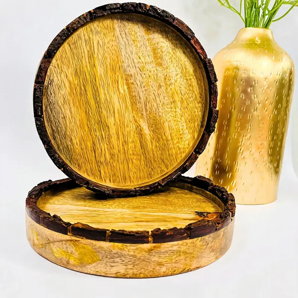 Wood_Farmhouse_Live_Edge_Round_Serving_Tray_-_Pack_of_2