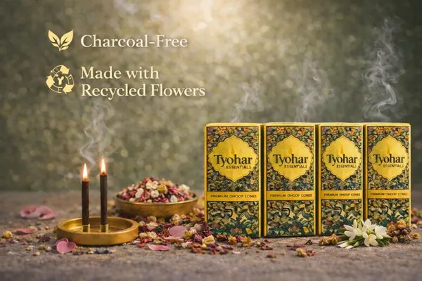 Sandalwood_Dhoop_Sticks_With_Ceramic_Stand