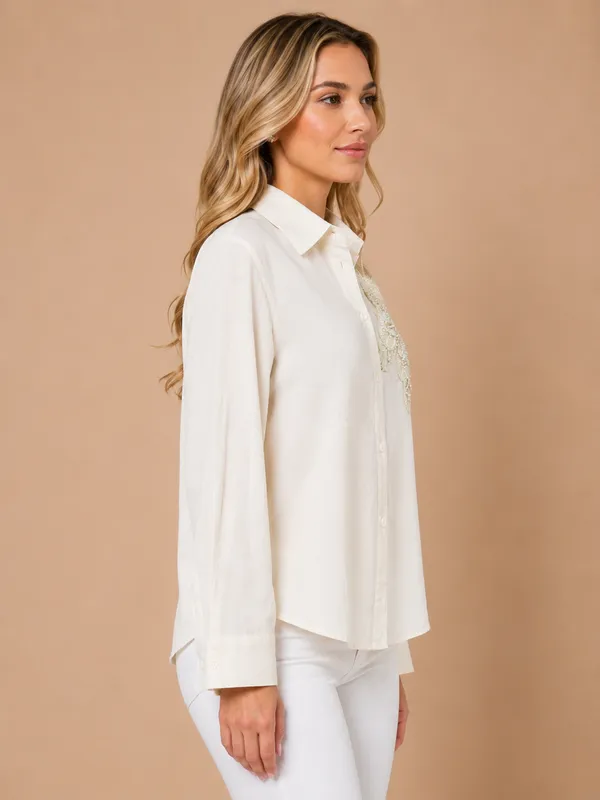 Bloom_White_Floral_Appliqu_Shirt