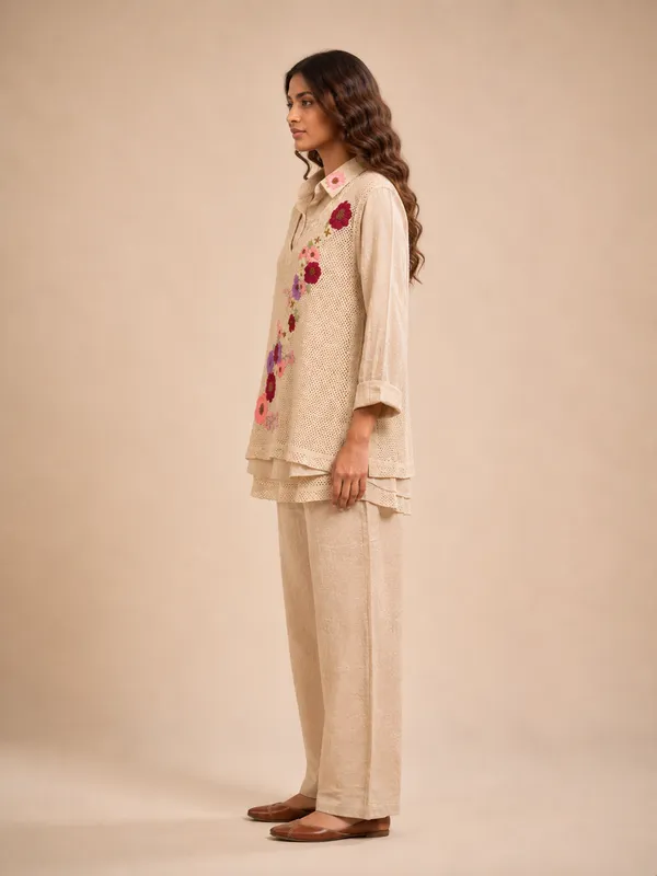 Floral_Embroidered_Crochet_Co_Ord_Set