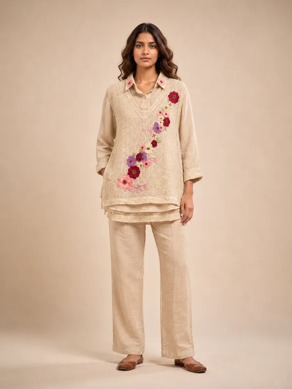 Floral_Embroidered_Crochet_Co_Ord_Set