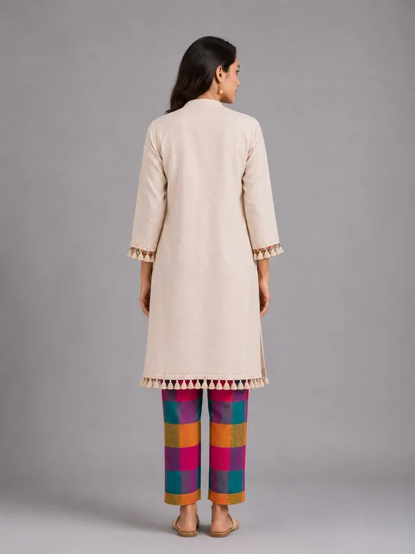 Ivory_Embroidered_Kurta_Multicolor_Check_Pants_Set_Default_Title