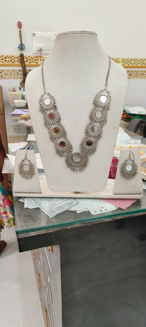 Silver_Oxidized_Round_Motif_Layered_Necklace_Set_For_Women