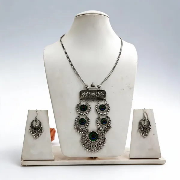 Silver_Oxidised_Green_Accent_Layered_Pendant_Necklace_Set