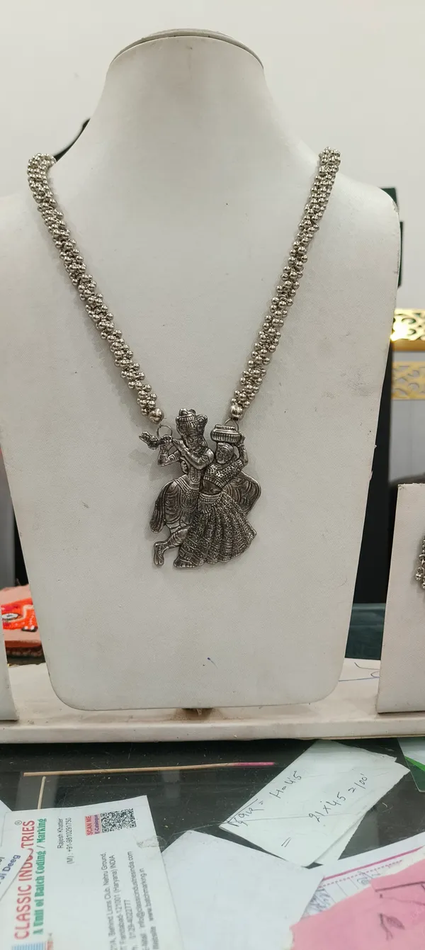 Silver_Radha_Krishna_Traditional_Pendant_Necklace_For_Women