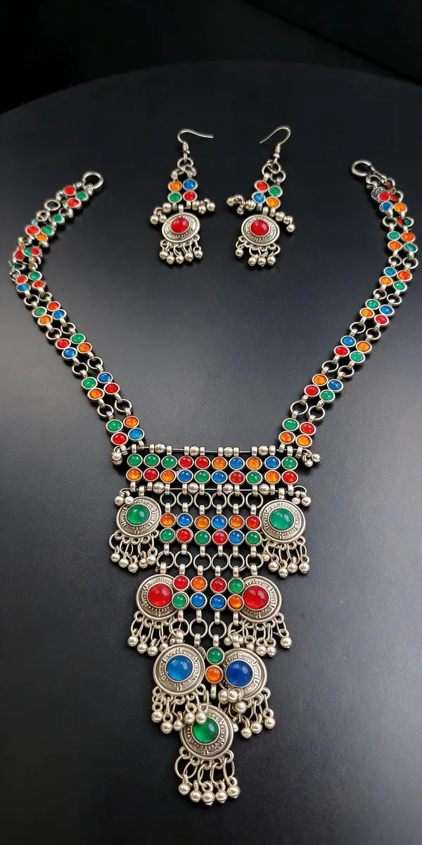 Multicolour_Oxidized_Stone_Statement_Necklace_Set_For_Women
