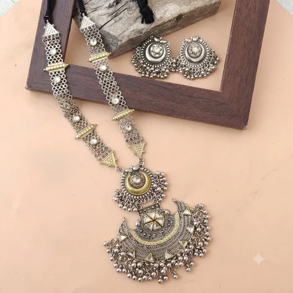 Silver_Oxidized_Crescent_Pendant_Long_Necklace_Set_For_Women