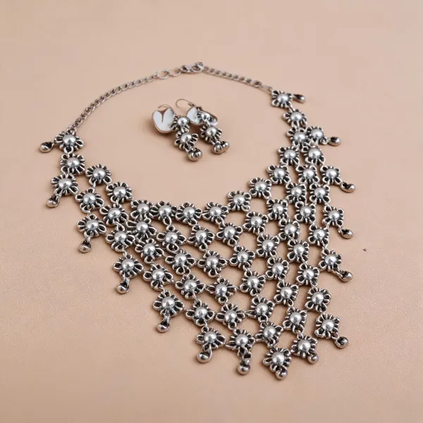 Silver_Layered_Bib_Floral_Necklace_Set_For_Women