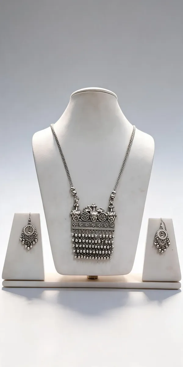 Silver_Oxidised_Rectangular_Pendant_Layered_Necklace_Set