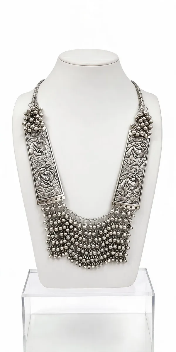 Silver_Engraved_Bib_Beaded_Statement_Necklace_For_Women
