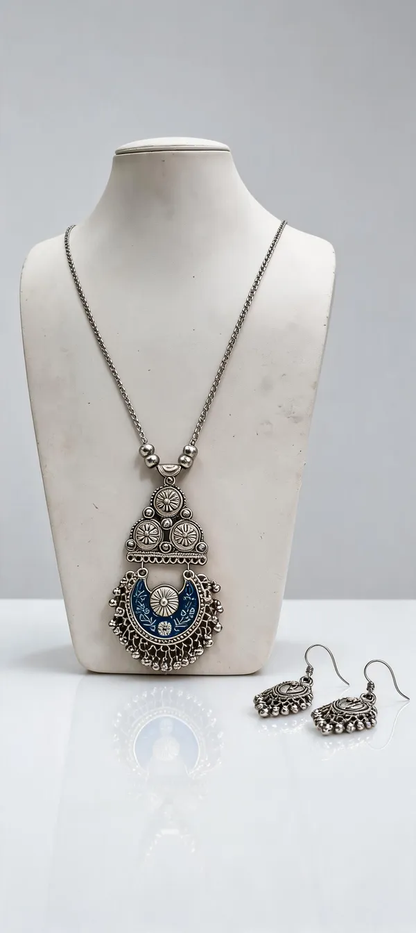 Silver_Oxidized_Blue_Floral_Pendant_Necklace_Set_For_Women