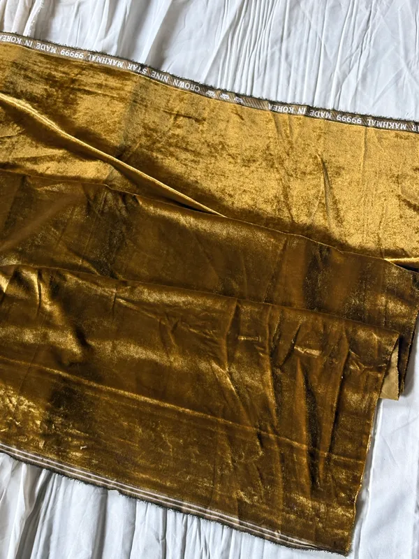 SILKY_PLAIN_VELVET-_DARK_GOLD_(107)