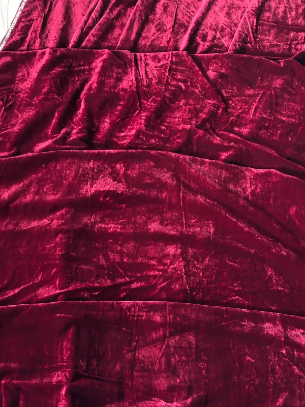 SILKY_PLAIN_VELVET-_DARK_MAROON_(101)