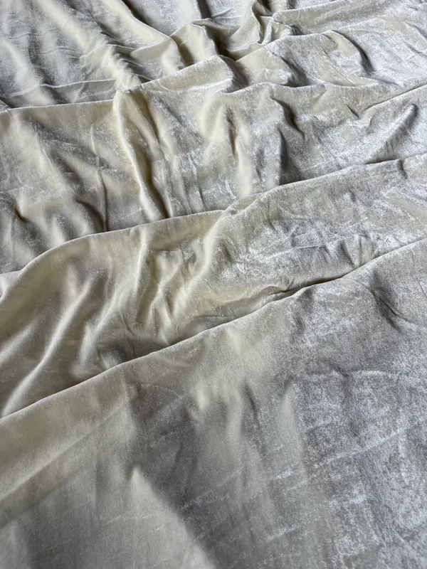 SILKY_PLAIN_VELVET-_CREAM_(250)
