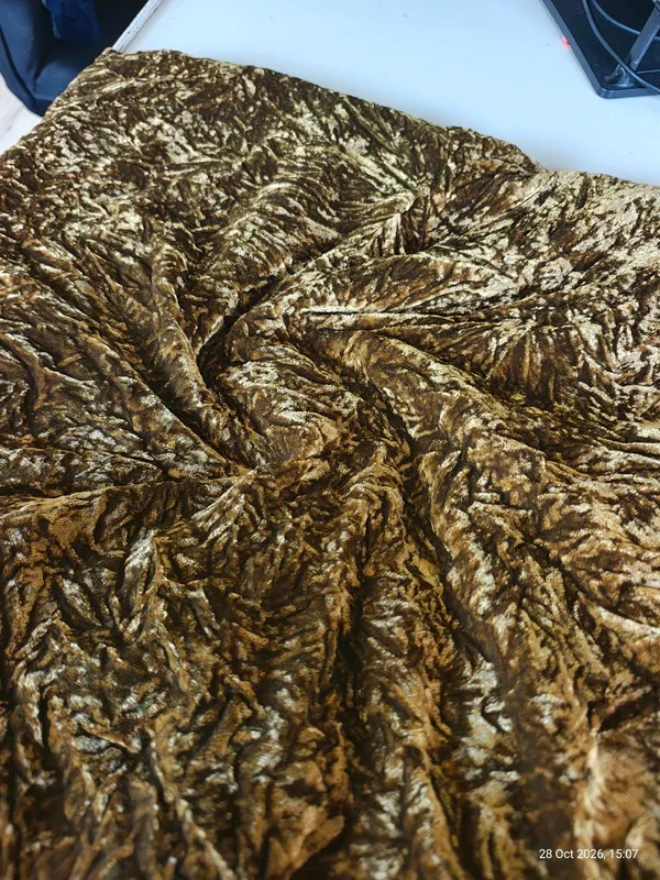 Marble_Crushed_Velvet_-_Dark_Gold_(107)