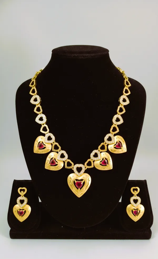 Maroon_Golden_Micro_Gold_Heart_Necklace_Earring_Set_For_Women