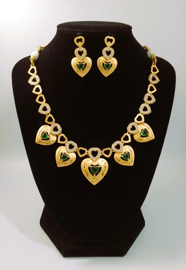 Golden_Green_Micro_Gold_Heart_Necklace_Earring_Set_For_Women
