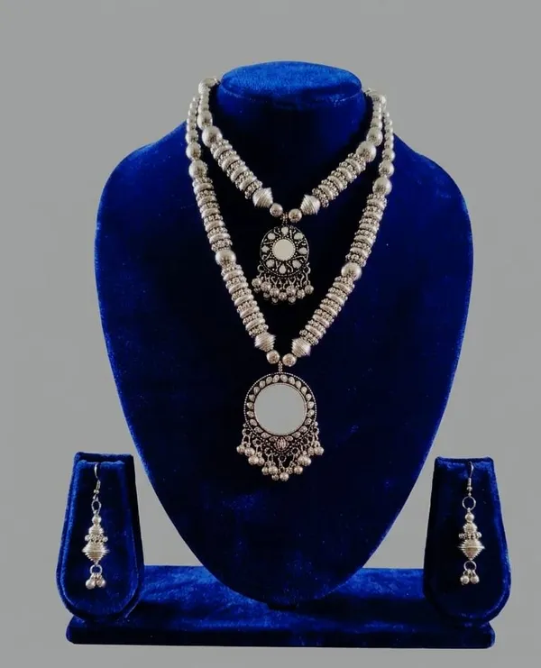 Silver_Alloy_Traditional_Layered_Necklace_Earrings_Set_For_Women