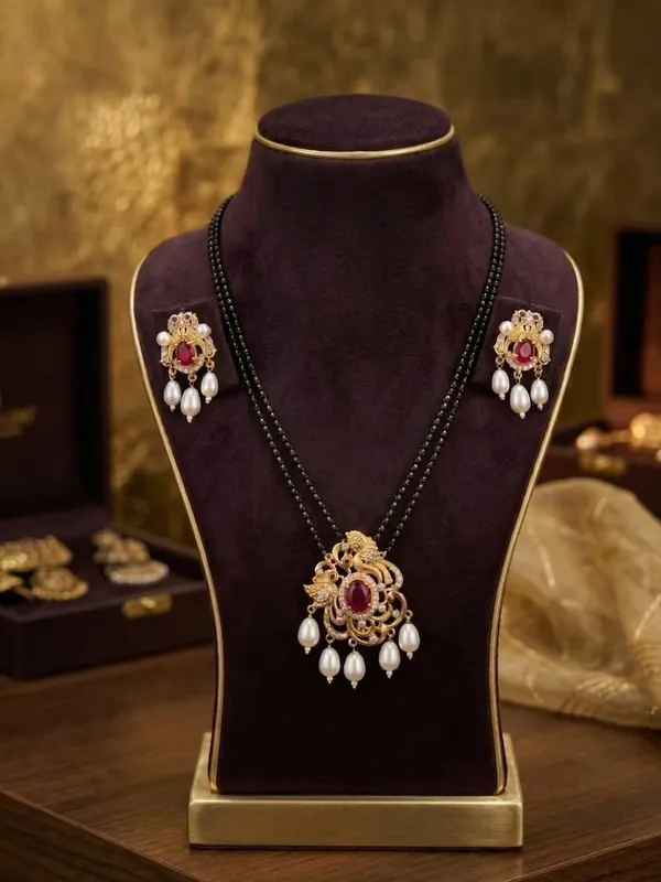 Gold-Tone_Black_Bead_Floral_Traditional_Necklace_Earring_Set_For_Women