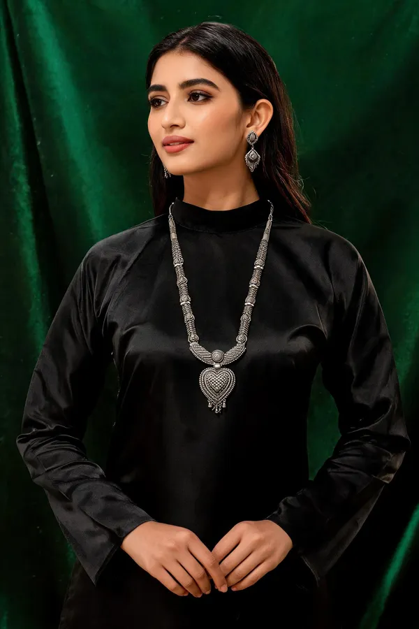 Silver_Alloy_Heart_Pendant_Layered_Necklace_Earrings_Set_For_Women
