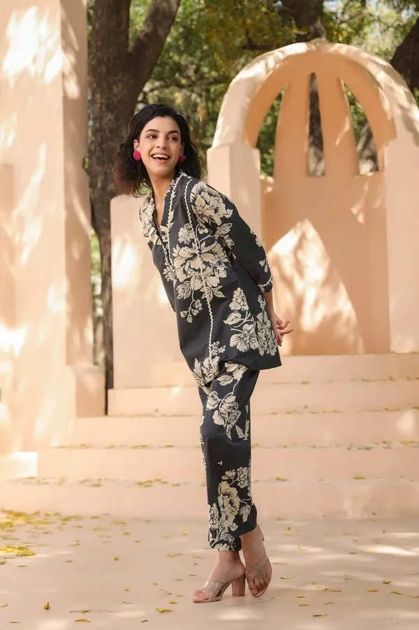 Charcoal_Cotton_Leaf_Print_Premium_Co_Ord_Set_Top_And_Matching_Pants