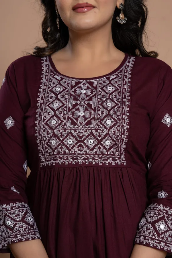 Embroidered_Diamond_Panel_Kurti_Burgundy