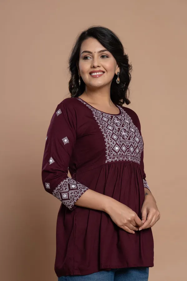 Embroidered_Diamond_Panel_Kurti_Burgundy