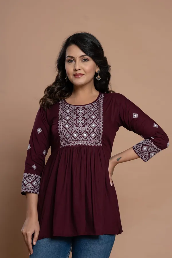 Embroidered_Diamond_Panel_Kurti_Burgundy
