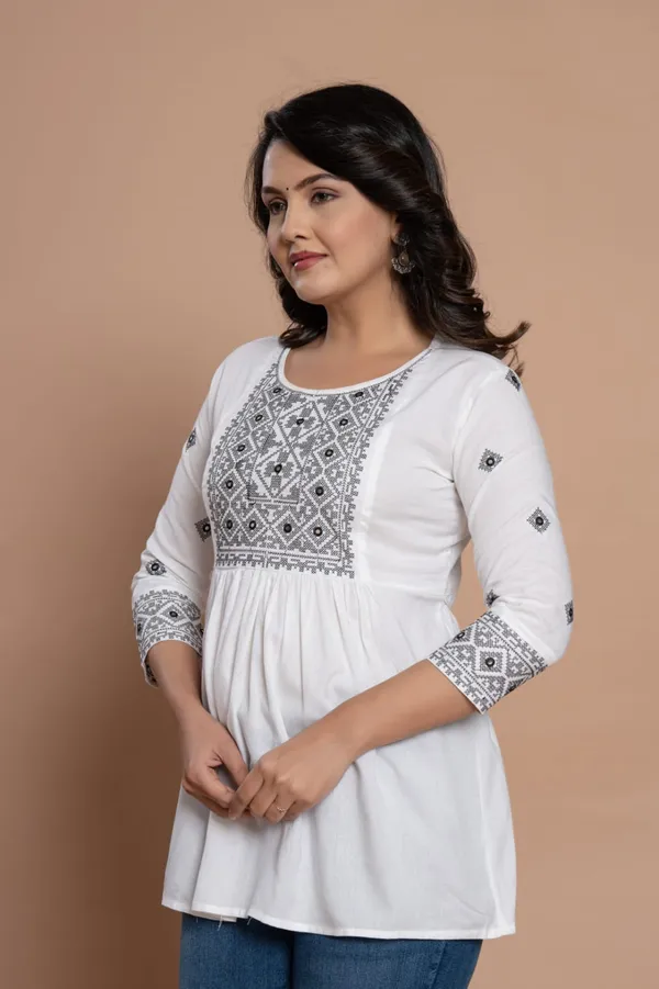 Embroidered_Diamond_Panel_Kurti_White