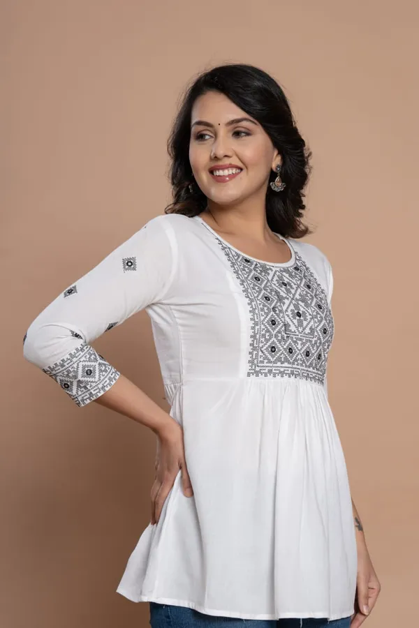 Embroidered_Diamond_Panel_Kurti_White