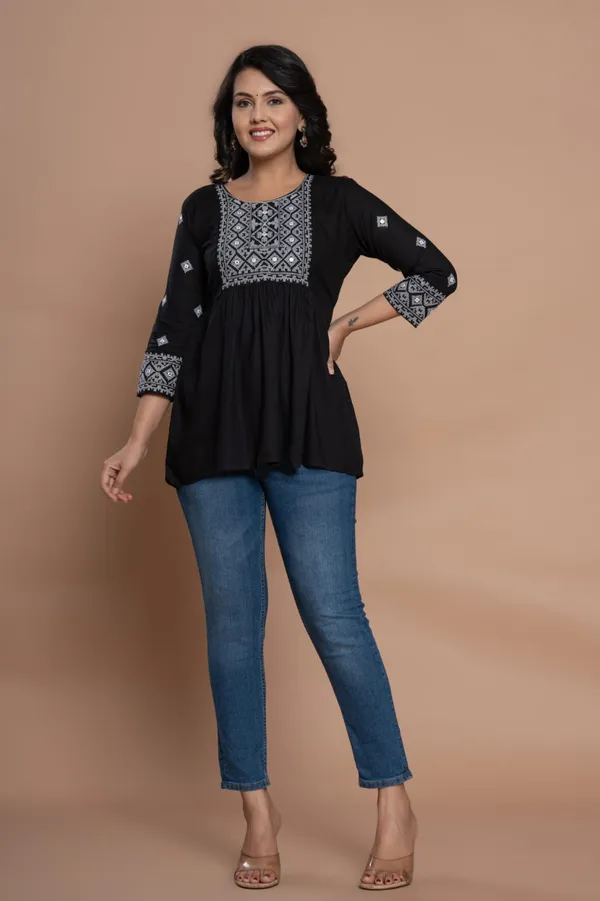 Embroidered_Diamond_Panel_Kurti_Black