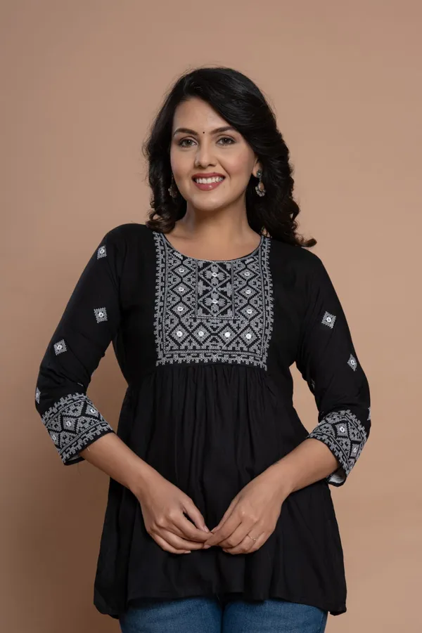 Embroidered_Diamond_Panel_Kurti_Black