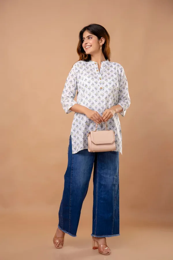 Floral_Breeze_Cotton_Short_Kurta_White_Blue_Floral_Print_With_Button_Detail