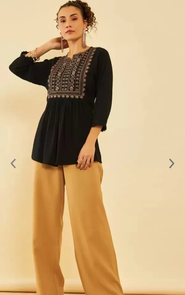 Black_Glow_Embroidered_Kurti