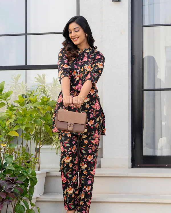 Noir_Elegance_Co_Set