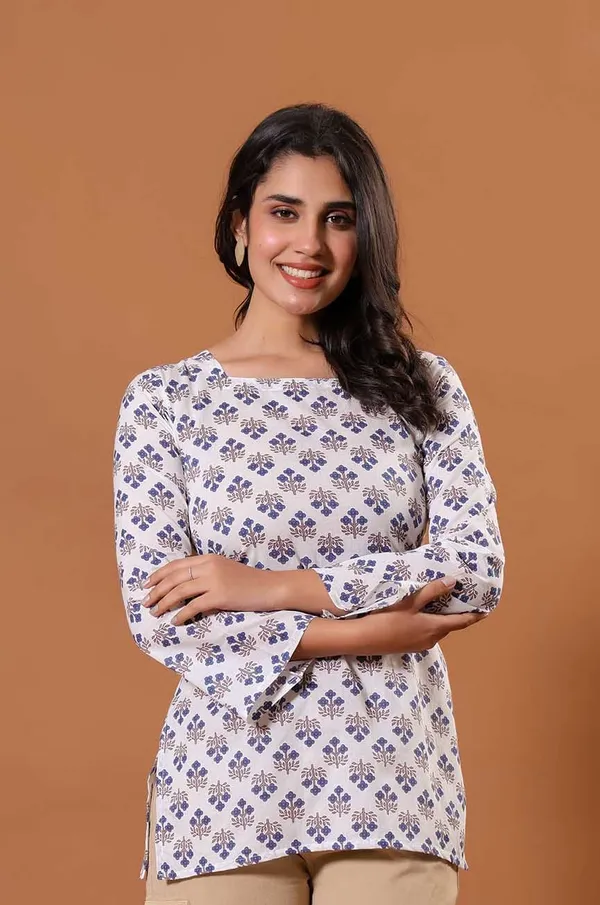 Whisper_White_Kurti