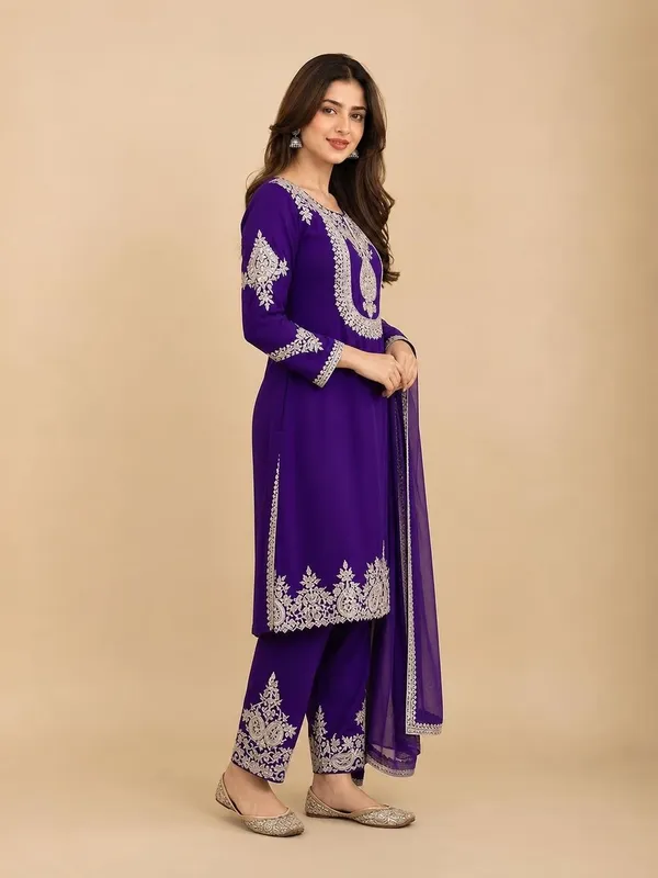 Violet_Chinon_Silk_Kurta_Set_For_Women