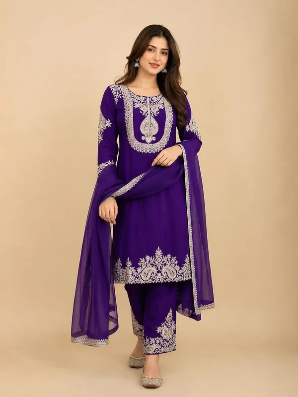 Violet_Chinon_Silk_Kurta_Set_For_Women