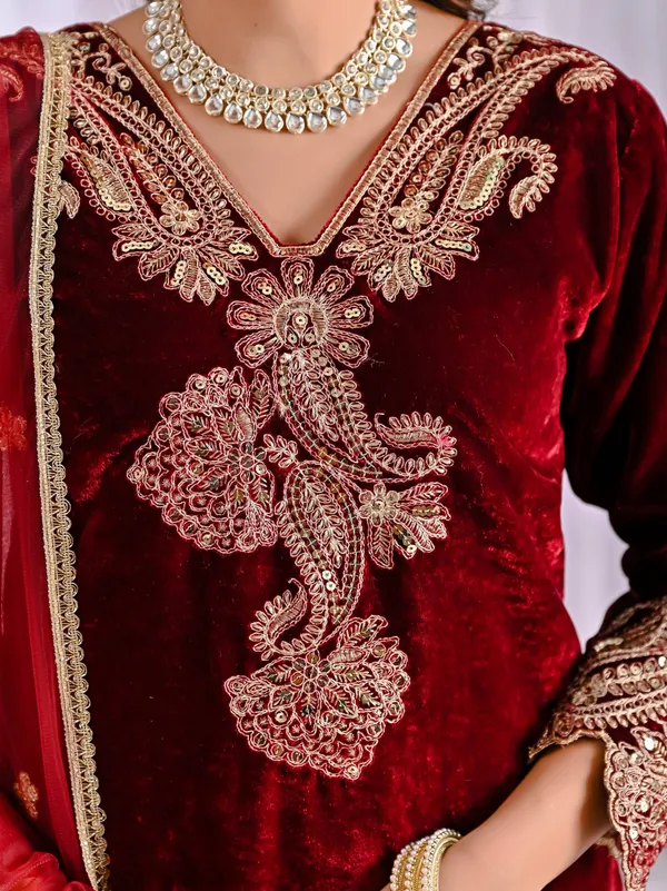 Maroon_Crunchy_Silk_Kurta_Set_For_Women