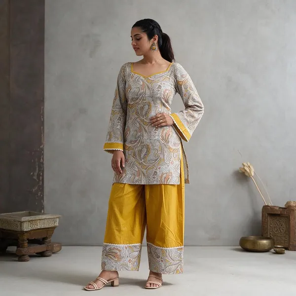 Yellow_Crepe_Kurta_Set_For_Women