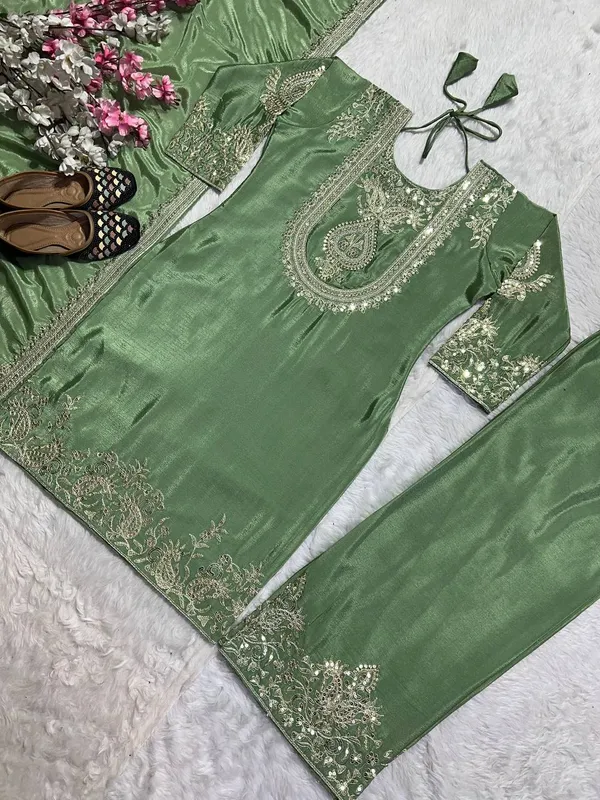 Green_Chinon_Silk_Kurta_Set_For_Women