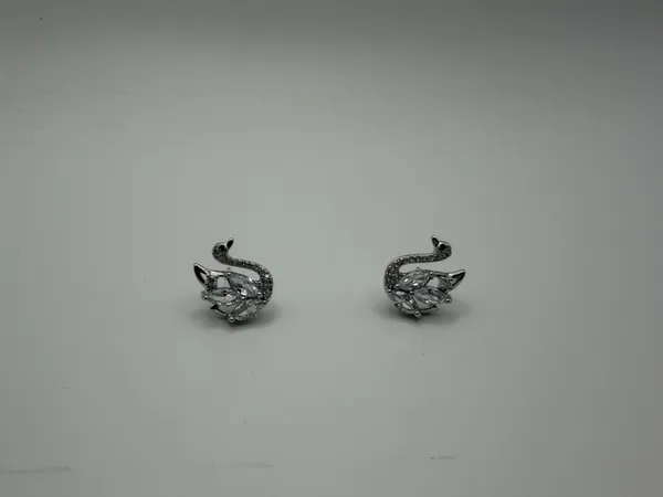 Silver_Alloy_Crystal_Swan_Stud_Earrings_For_Women