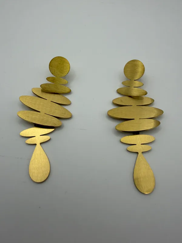 Gold_Alloy_Earrings_For_Women