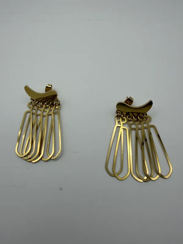 Gold_Alloy_Earrings_For_Women