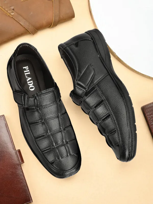 Black_Textured_Slip-On_Casual_Shoes_for_Men