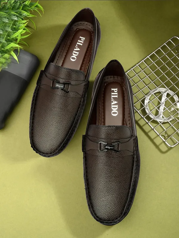 Brown_Textured_Slip-On_Loafers_for_Men