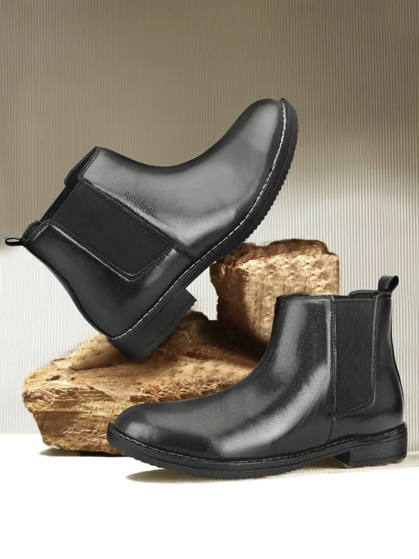 Black_Leather-Look_Chelsea_Boots_for_Adults