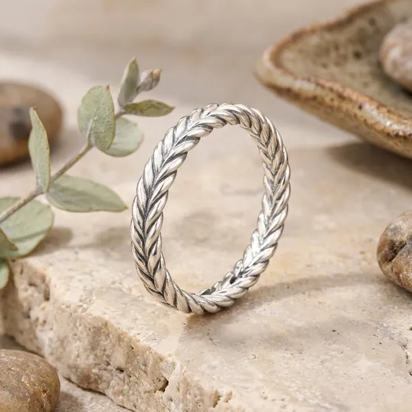 Silver_Braided_Band_Ring_For_Girls